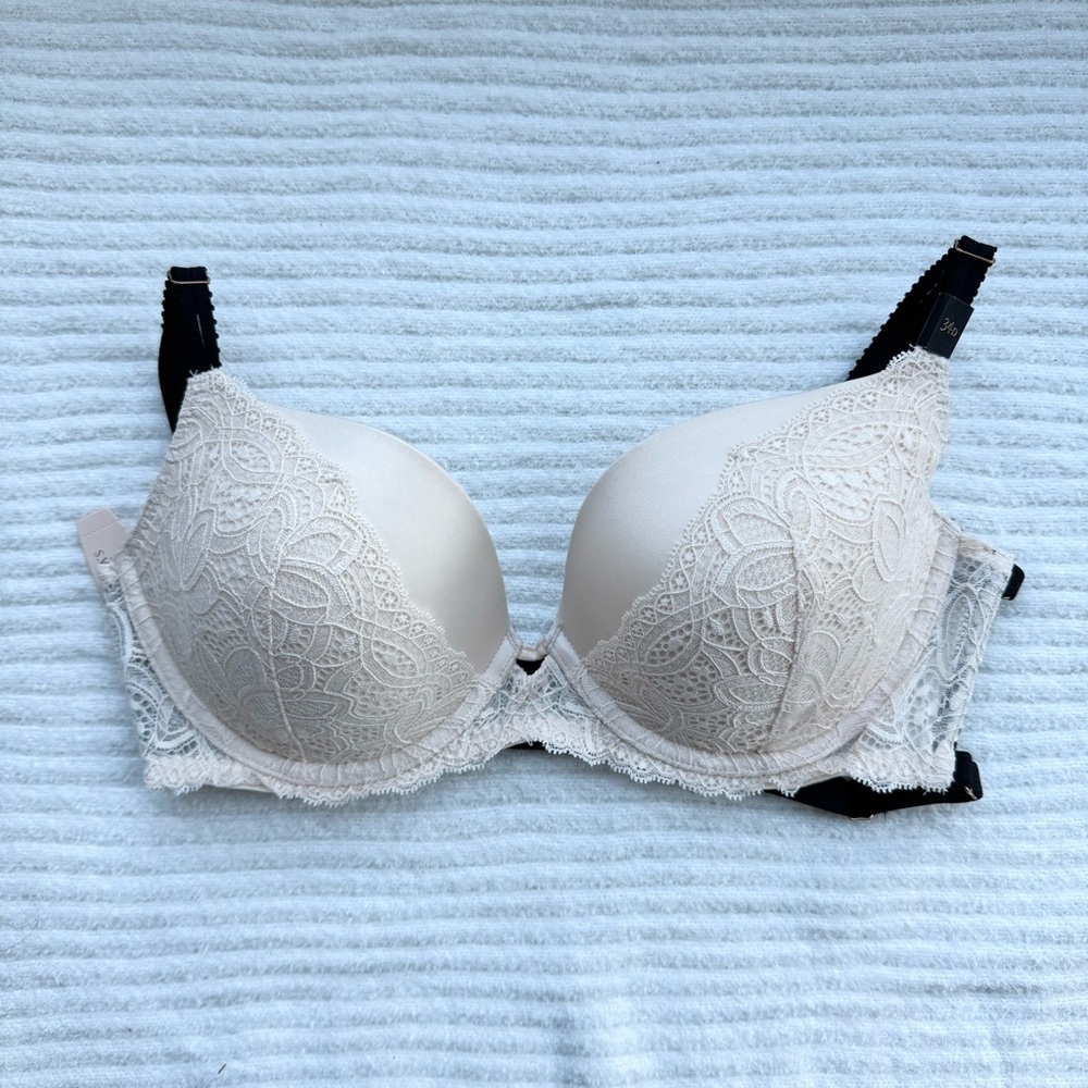 VICTORIA’S SECRET | NWT Very Sexy Push Up Bra Cream & Black Strappy 34D